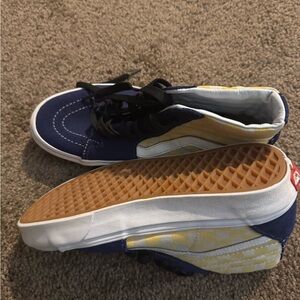 Vans Women's Sneakers in Navy and Yellow